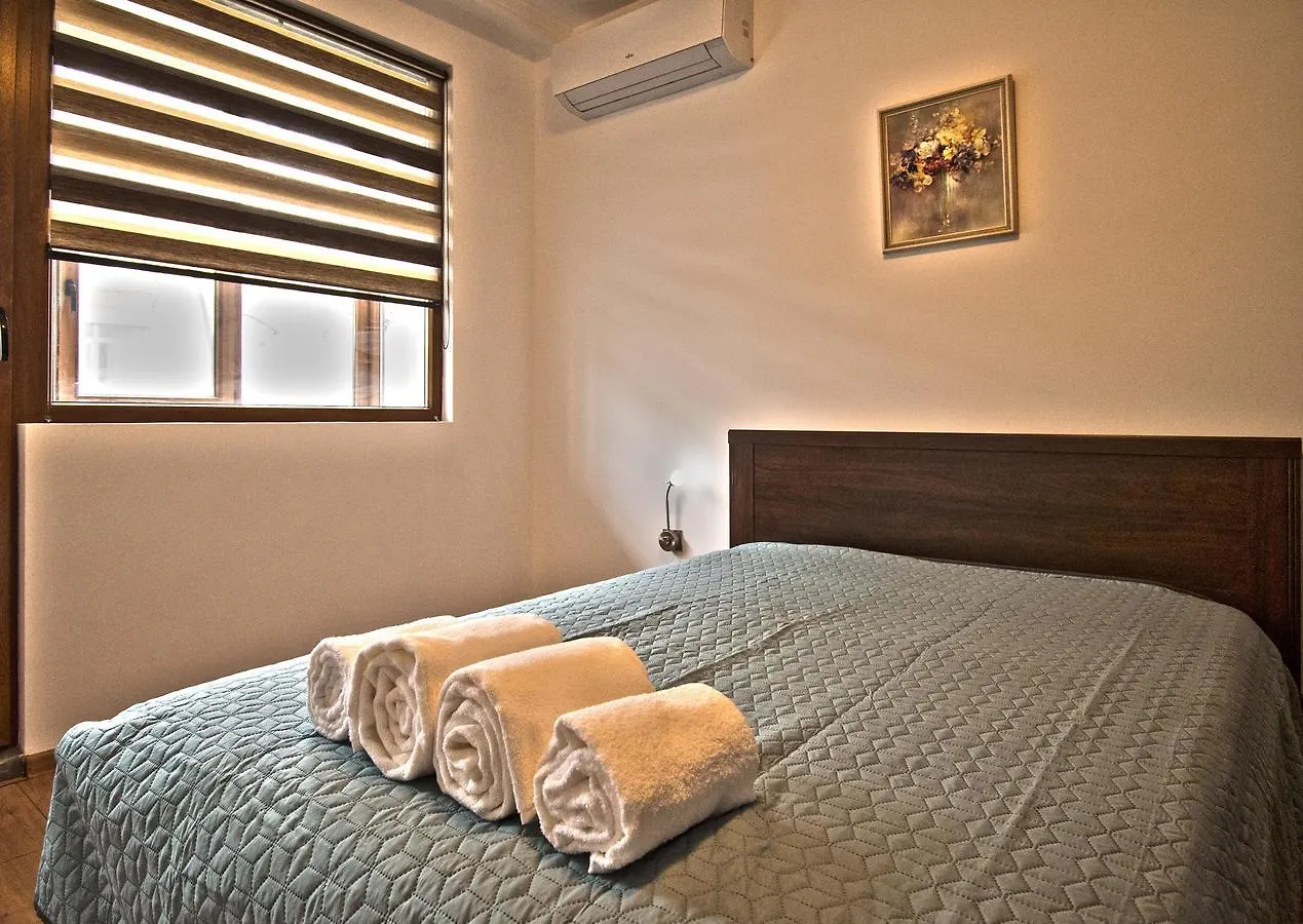 Travellino Serviced Apartments Burgas